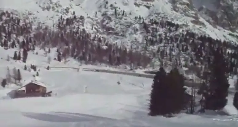 Sci, Cortina parte con la neve artificiale