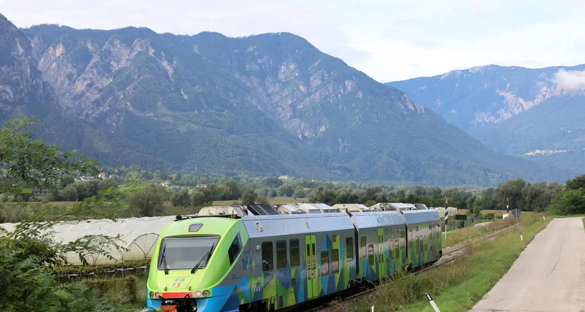 Ferrovia Valsugana, si prosegue con i bus sostituitivi