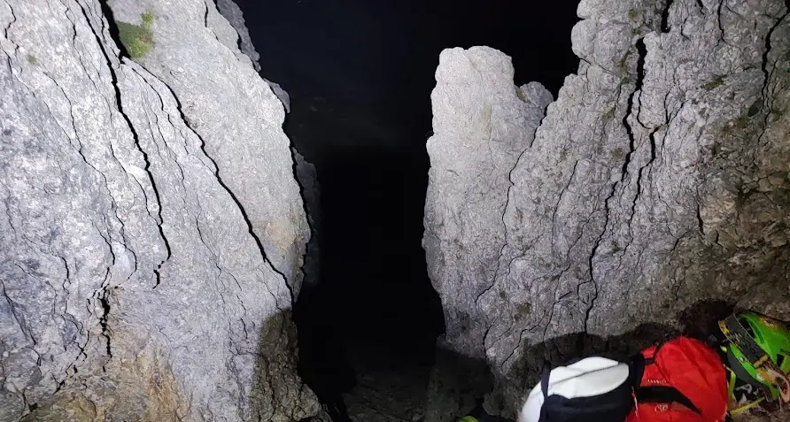 Scarica di sassi sul Sassolungo, salvati due alpinisti bolzanini in difficoltà