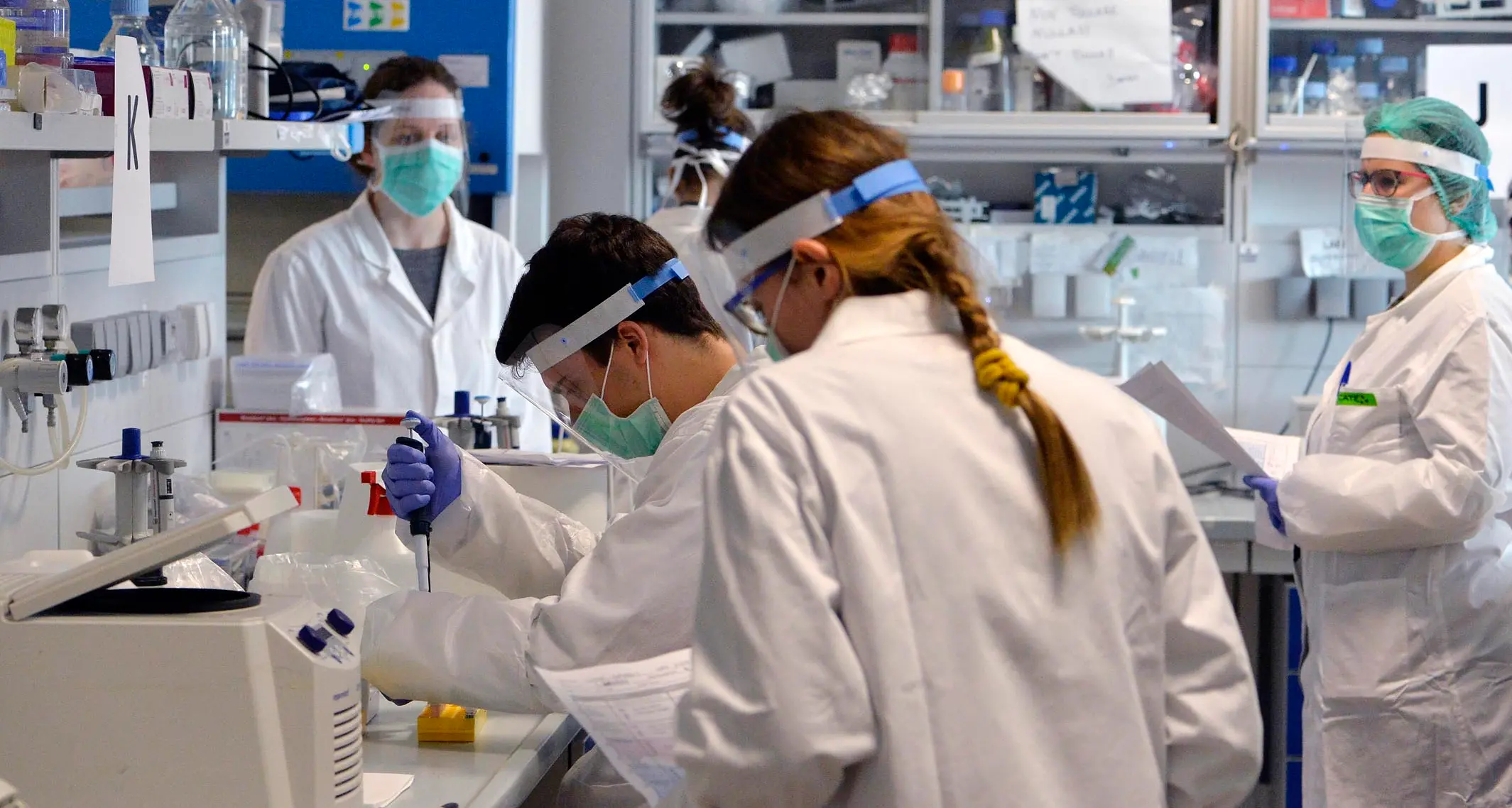 Covid: altri due decessi in Trentino. E sono quasi 100 le classi in quarantena