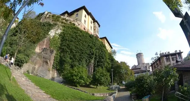 Arrestato al parco della Predara, aveva hashish e un coltello a serramanico