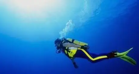Dramma nel lago di Garda: muore un sub