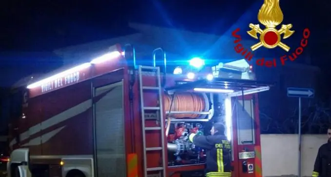 Incendio nella notte in un hotel di Segonzano: cinquanta persone evacuate
