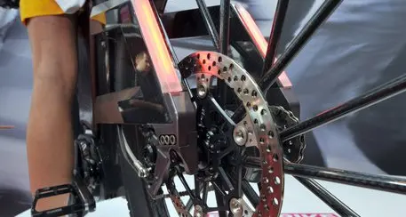 Nascondeva bici elettriche rubate nel garage: denunciato per ricettazione