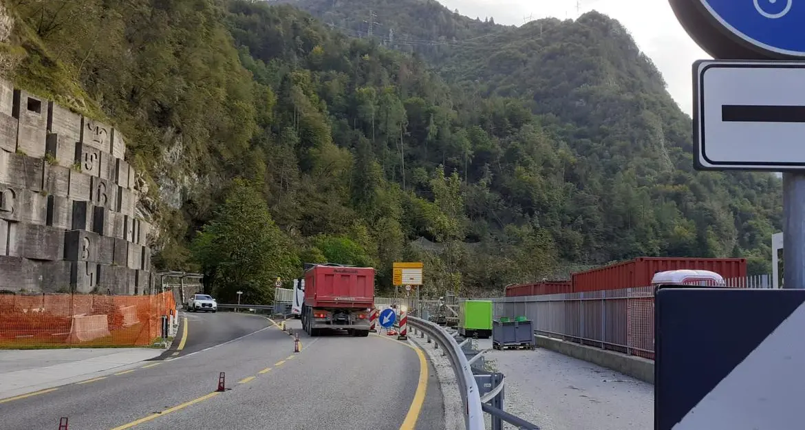 Lavori urgenti in Veneto sulla strada per passo Rolle rischiano di mandare in crisi la viabilità in Primiero