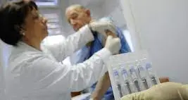 Covid, vaccinati i primi 180 anziani in Trentino. Nuove prenotazioni la settimana prossima, con la nuova fornitura