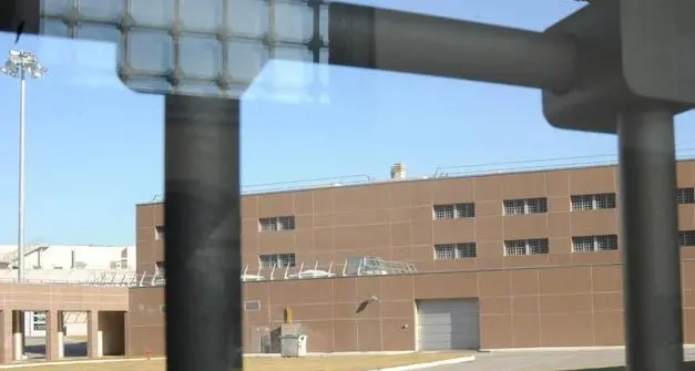 A Trento vaccino Covid e anti-influenzale anche nel piazzale del carcere. Senza prenotazione