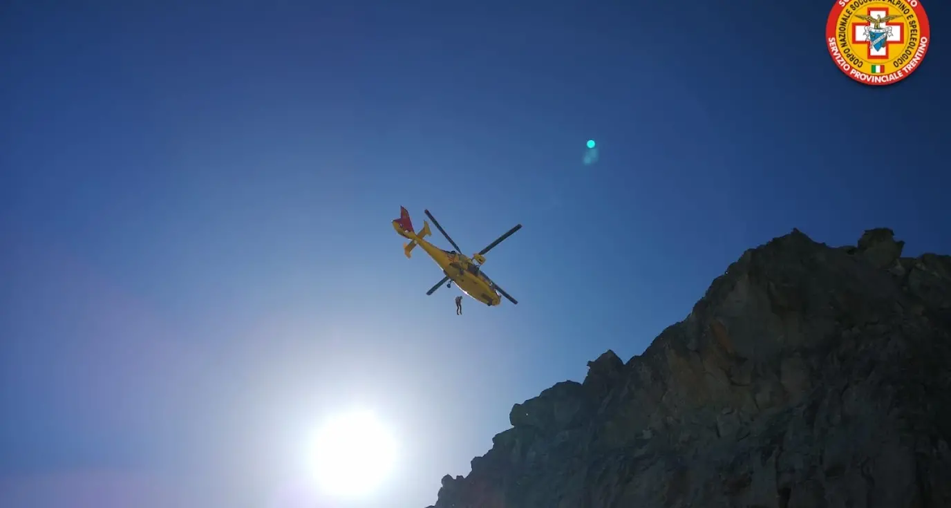 Cede un sasso e precipita per 70 metri: la tragedia a cima Cop di Breguzzo