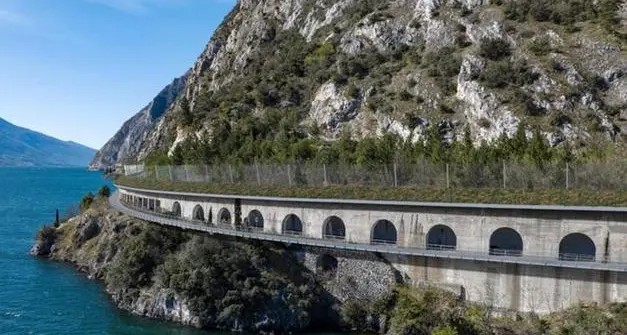 Ciclovia del Garda: i perché del no dei comitati spiegati ai cittadini