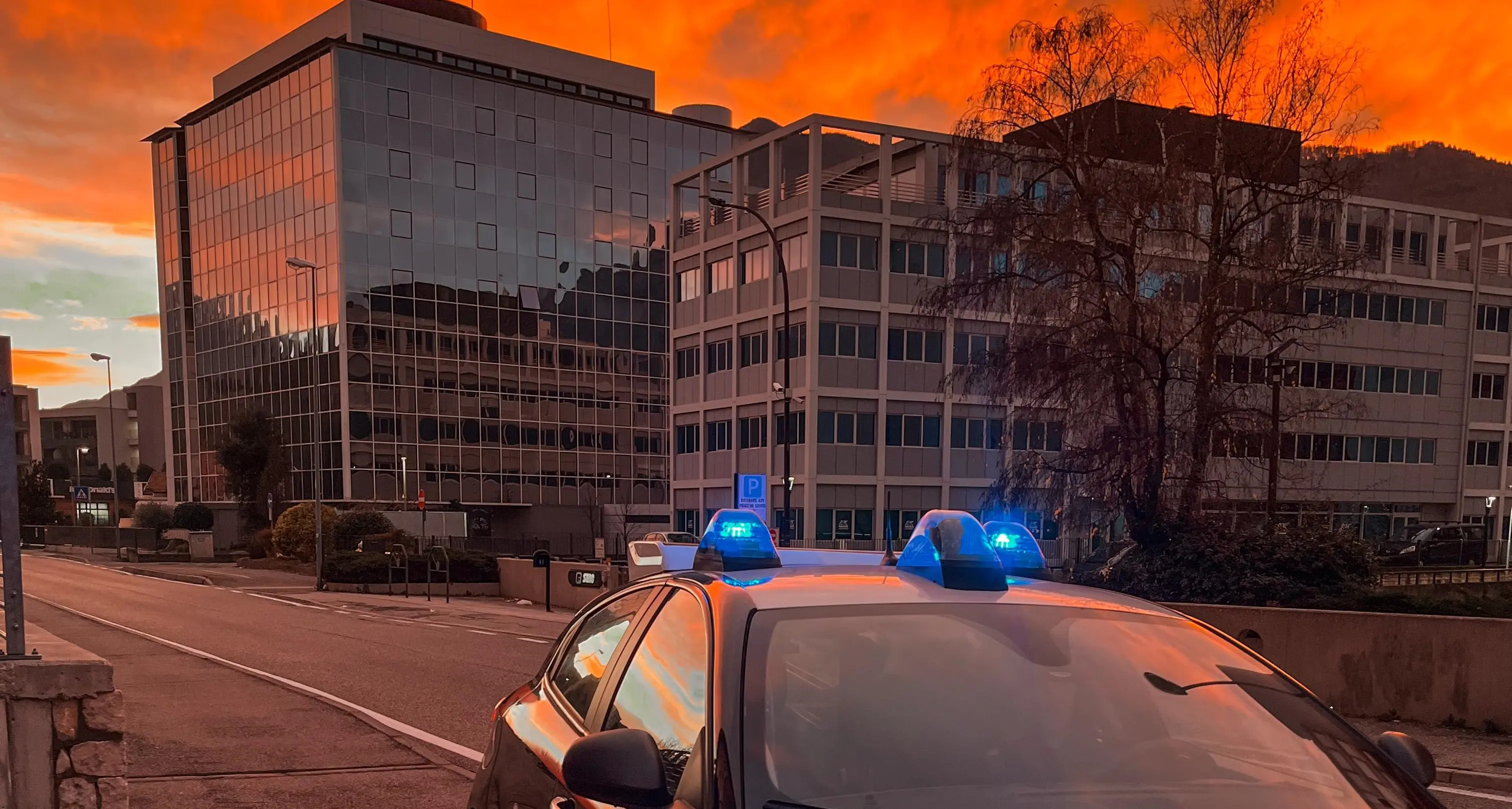 Ferito e derubato di notte alle Albere: giovane all’ospedale