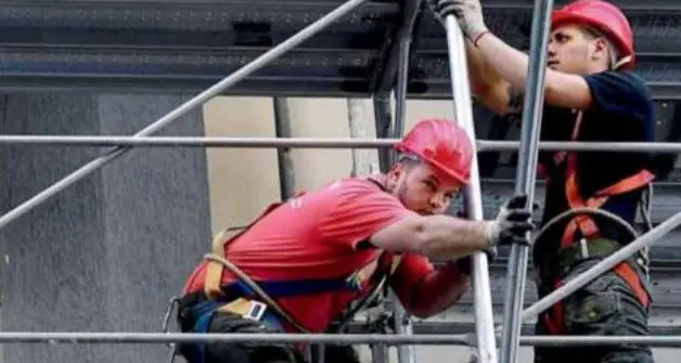 «Allerta colpi di calore nei cantieri edili trentini»