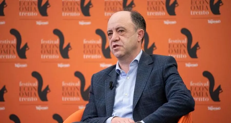Il rettore Deflorian pronto a rientrare al lavoro dopo le cure