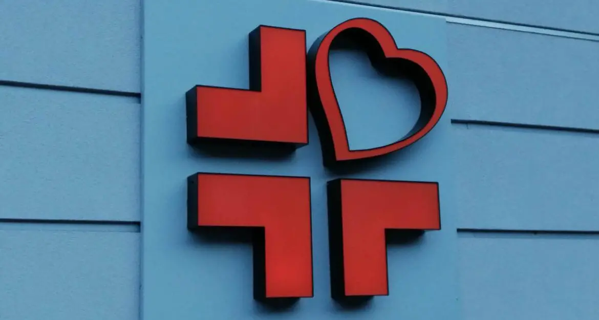 Test antigenici rapidi a pagamento nelle farmacie del Trentino: costeranno non più di 30 euro