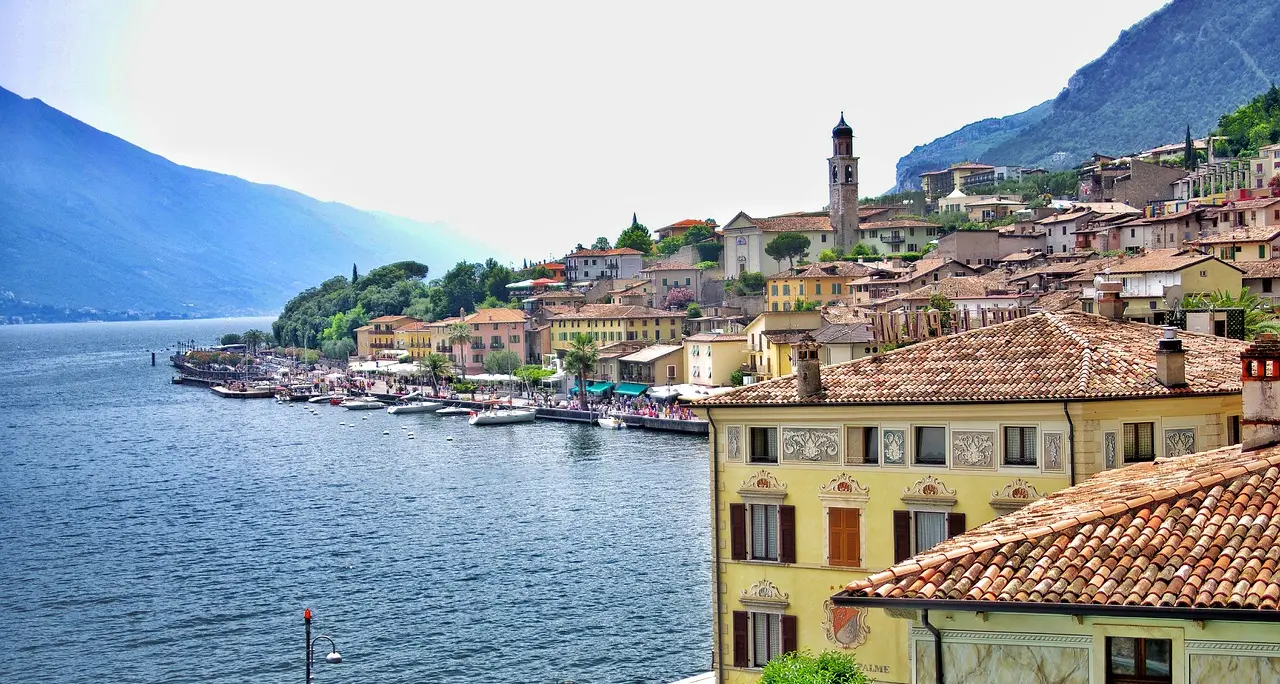 Guida Espresso 2022, pioggia di «cappelli» sul lago di Garda