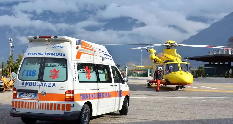Borgo Chiese, ciclista di 53 anni investito da un’automobile