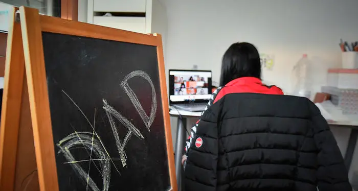Ai dipendenti l’azienda concede 90 minuti al giorno per la dad dei figli