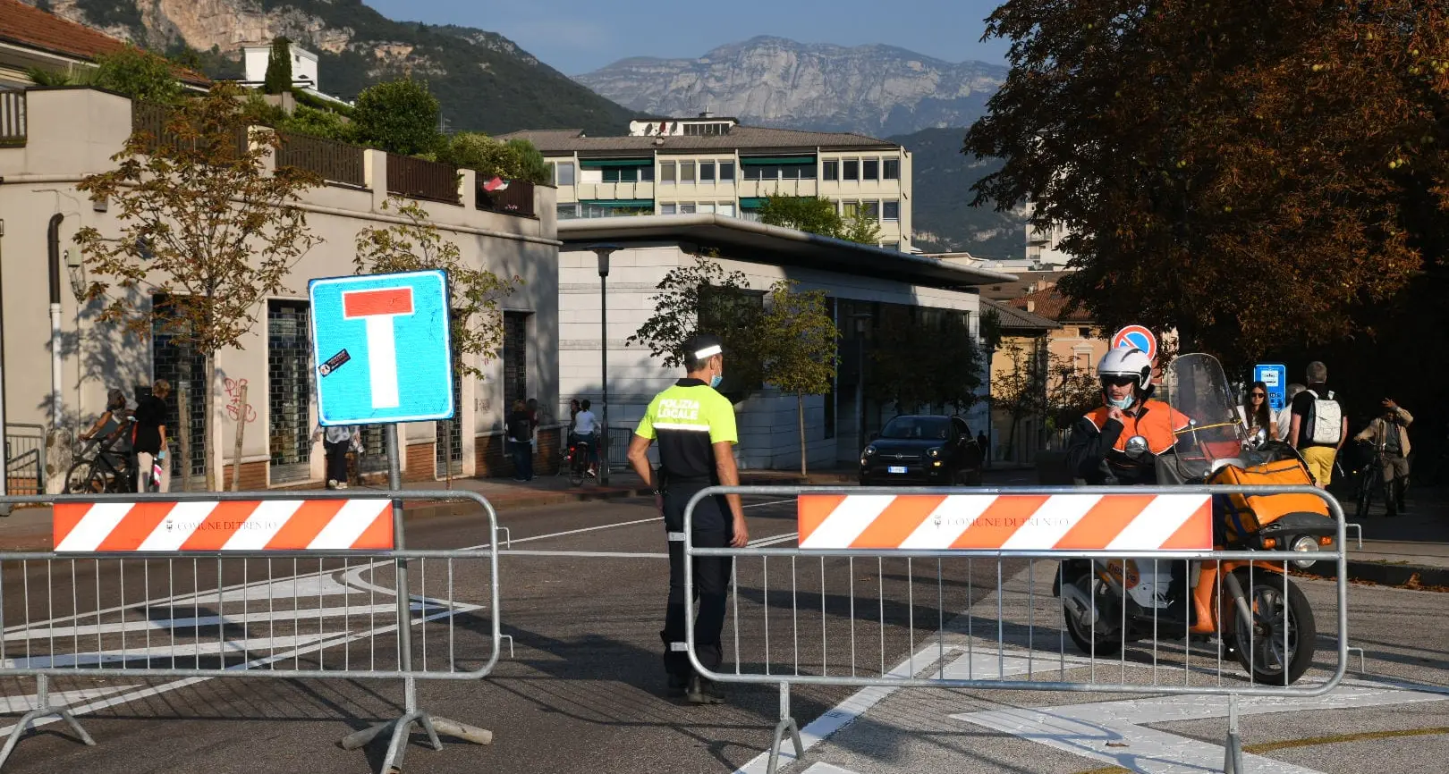 Europei di ciclismo, scattano le gare in linea: ecco le strade chiuse al traffico
