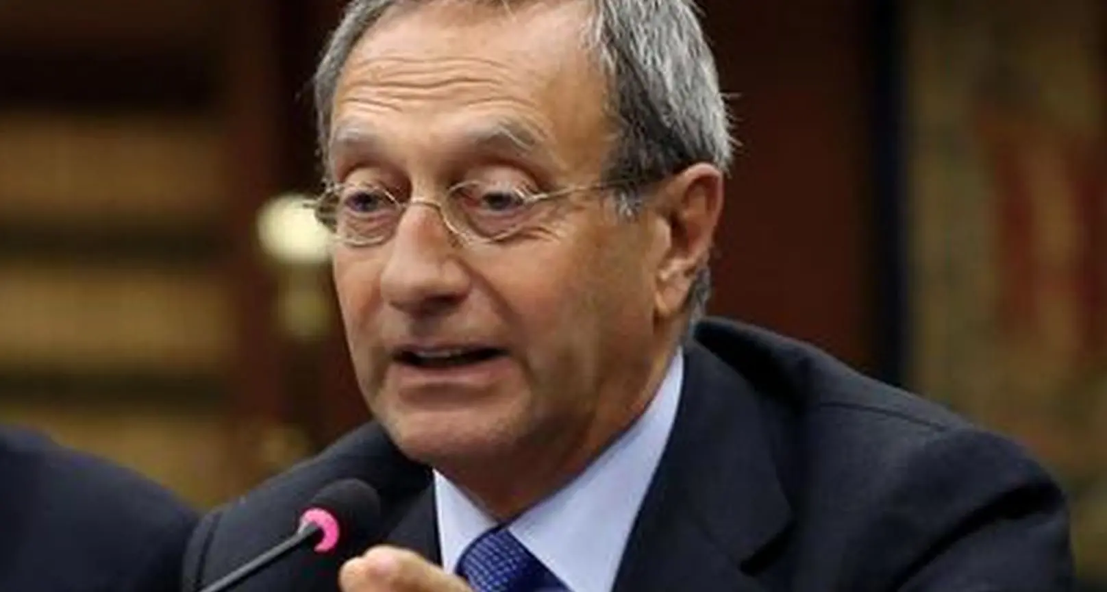 L'ex sottosegretario Catricalà trovato morto nella sua casa a Roma