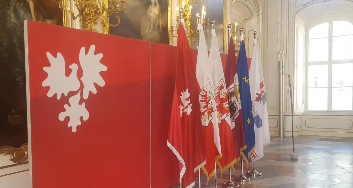 La presidenza dell'Euregio passa dal Tirolo al Trentino