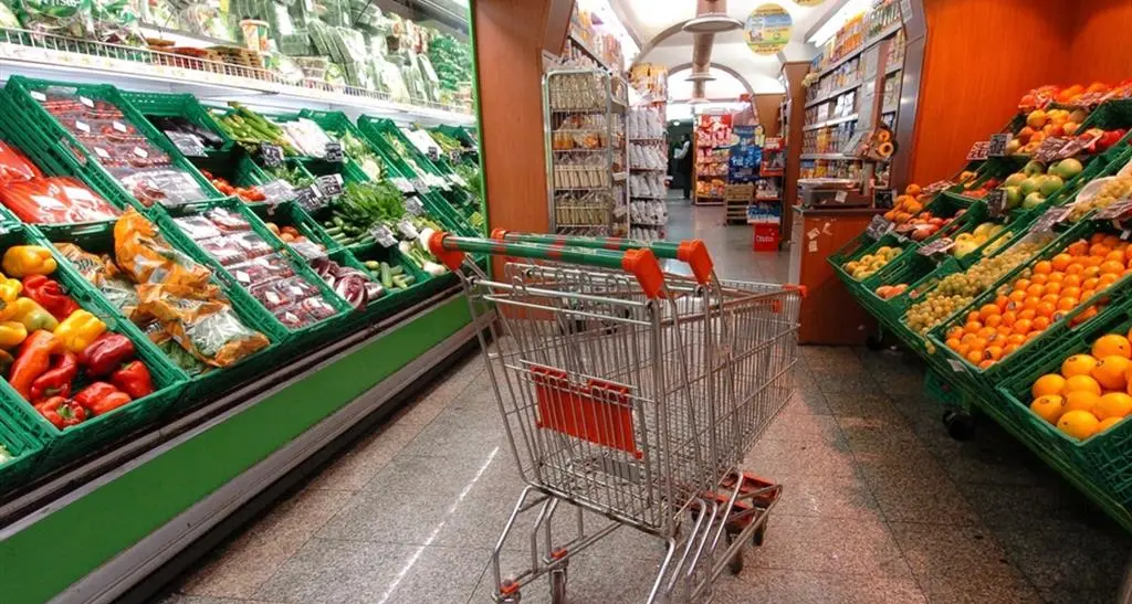 Per il carrello della spesa più 8,3%, record dal 1986