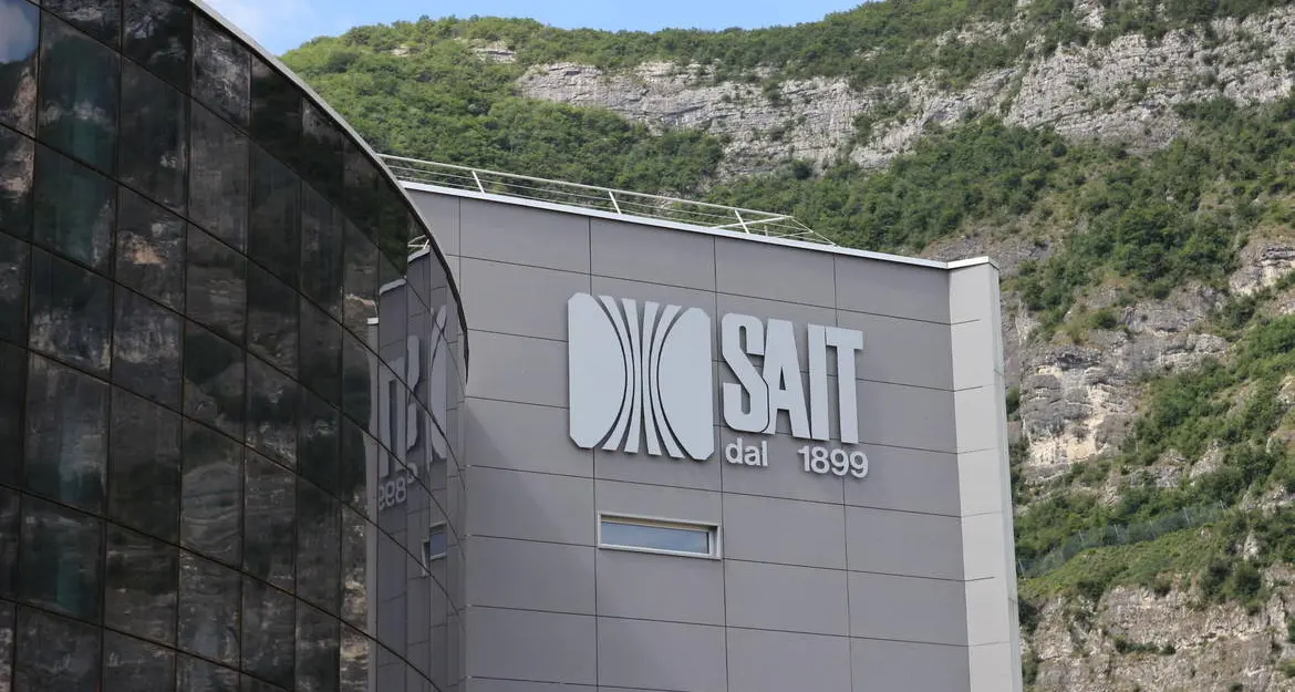 L’allame dei sindacati: “Il Sait è pronto ad esternalizzare 80 magazzinieri”