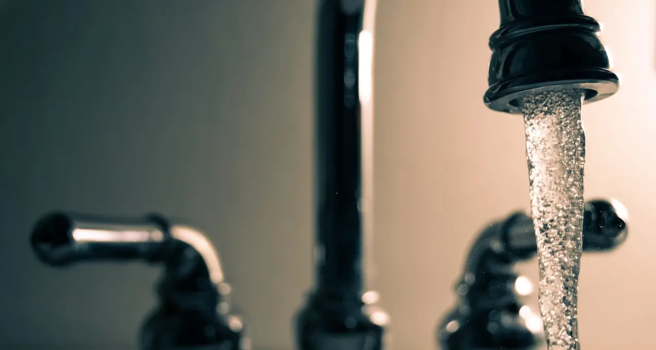 Casi di dissenteria, Comune Nogaredo consiglia acqua bollita