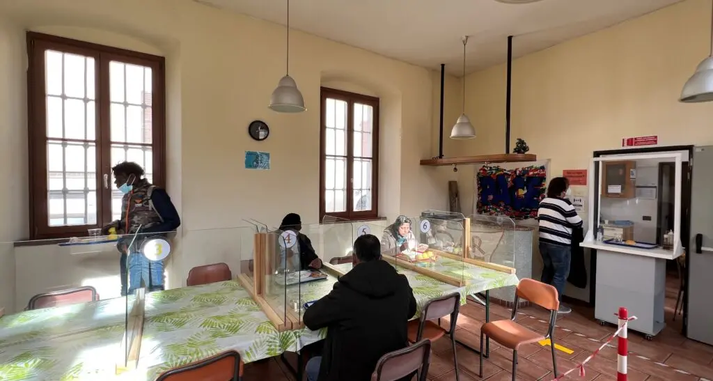 Rovereto, alla Casa di accoglienza “Il Portico” riparte la distribuzione pasti per senza dimora