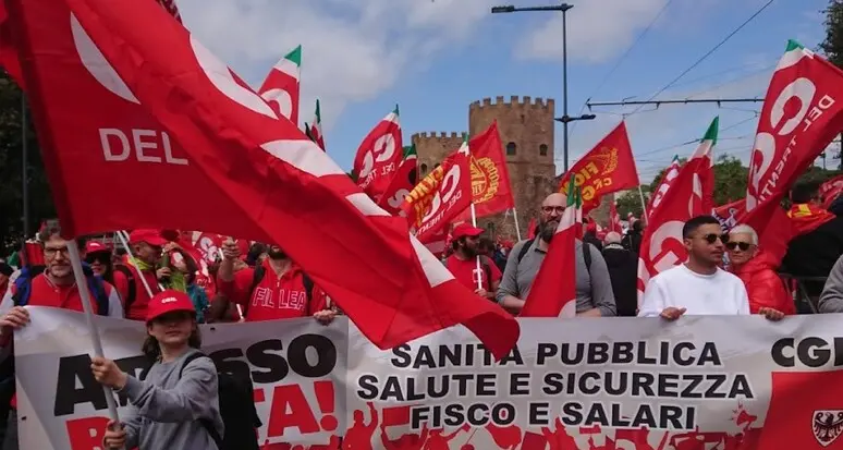 Duecento trentini in piazza a Roma per la sicurezza sul lavoro e il diritto alla salute