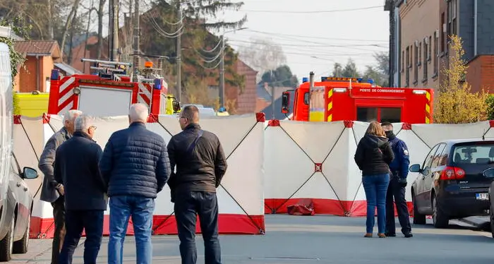 Auto contro folla in Belgio: una persona è stata fermata