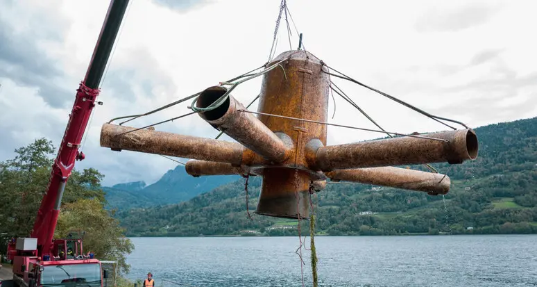Caldonazzo, recuperati i depuratori dal fondale del lago: lavoravano da 40 anni