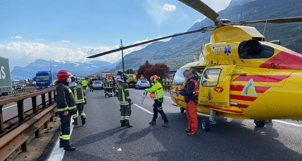 Un altro incidente in A22: ce ne sono stati tre in poche ore nello stesso tratto