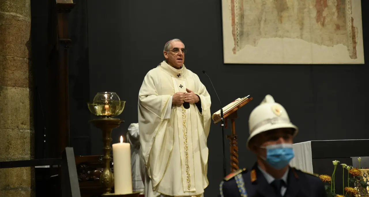 Il vescovo Tisi: «adulti allergici ad ogni responsabilità, abitati dal mito dell’eterna giovinezza»