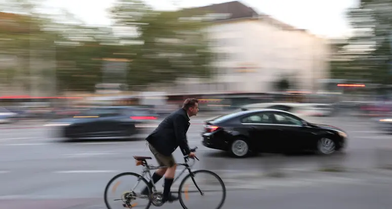 Trento paga i dipendenti comunali che si spostano in bici, ecco il progetto per migliorare la mobilità dolce