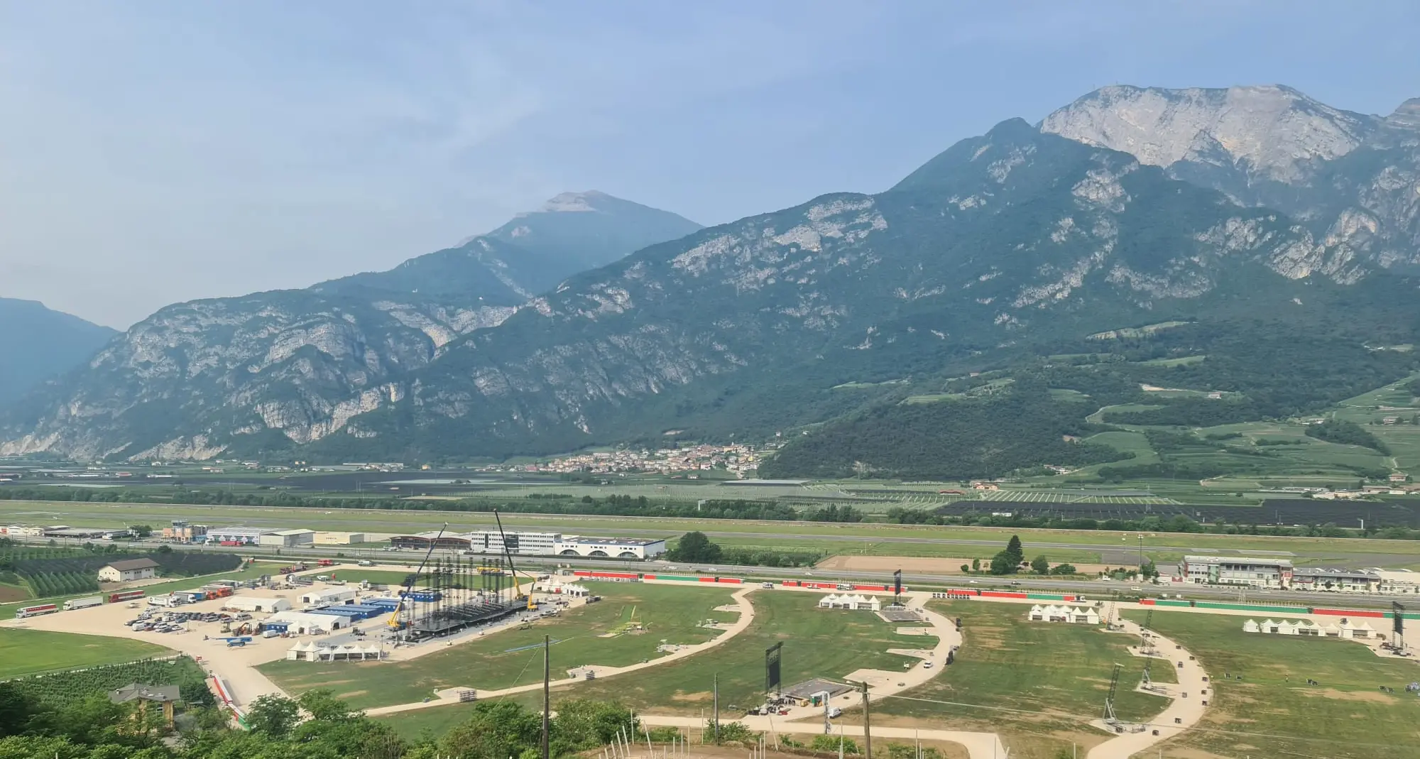 Già ripulita la Trentino Music Arena. E il palco di Vasco è quasi smontato