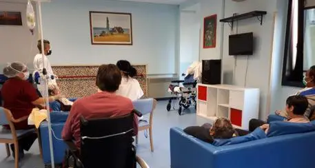 Allarme Fenalt: «Emorragia di operatori nelle case di riposo»